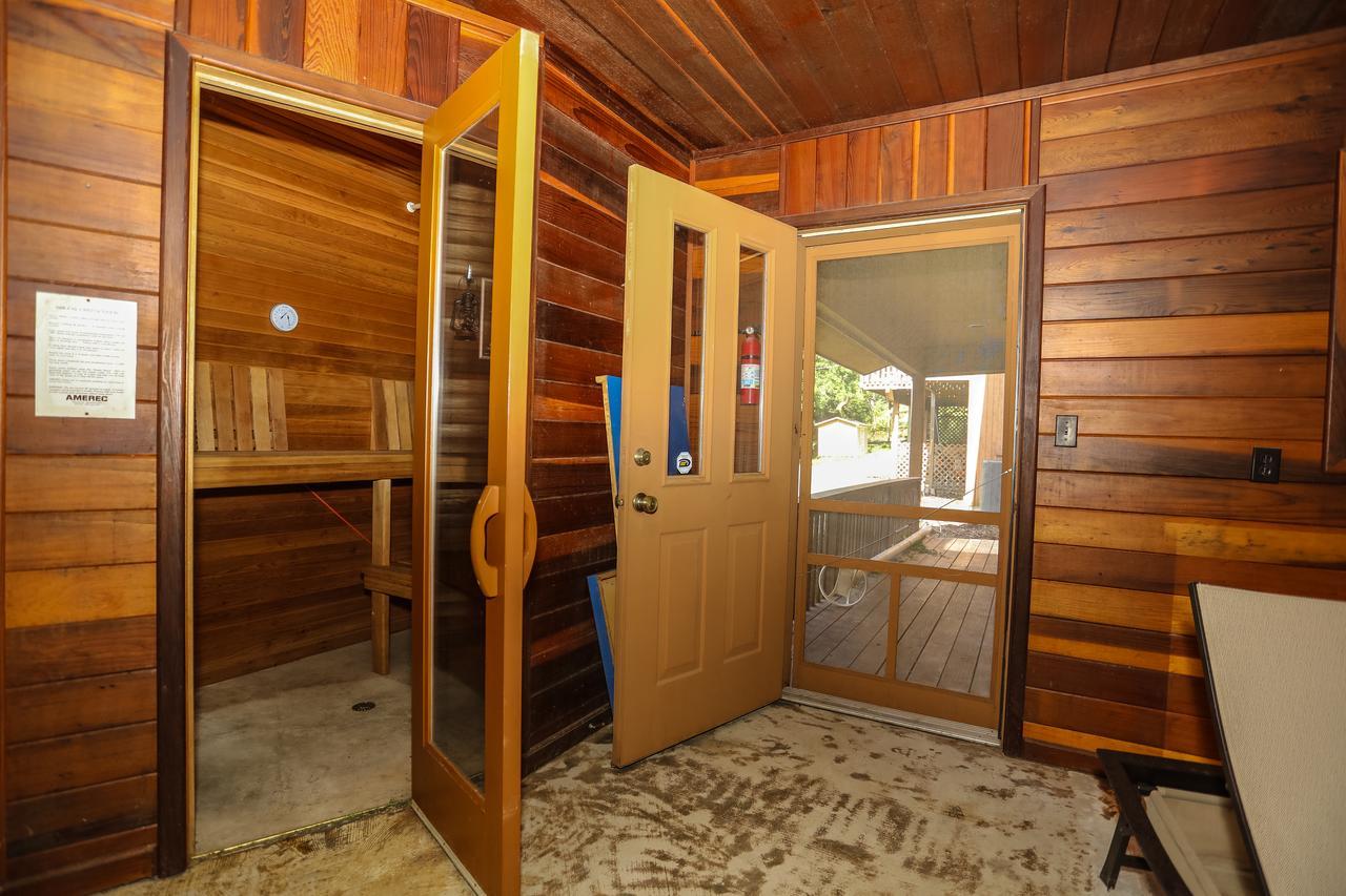 The Lodge At Beaver Lake Bed And Breakfast Rogers Dış mekan fotoğraf