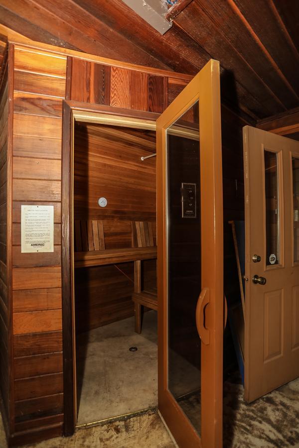 The Lodge At Beaver Lake Bed And Breakfast Rogers Dış mekan fotoğraf